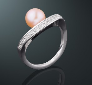 Серебряное кольцо с жемчугом к-773: белый пресноводный жемчуг, серебро 925°