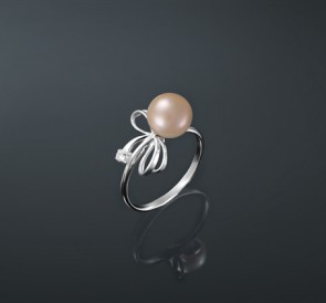 Серебряное кольцо с розовым жемчугом к-130810-р: розовый пресноводный жемчуг, серебро 925°