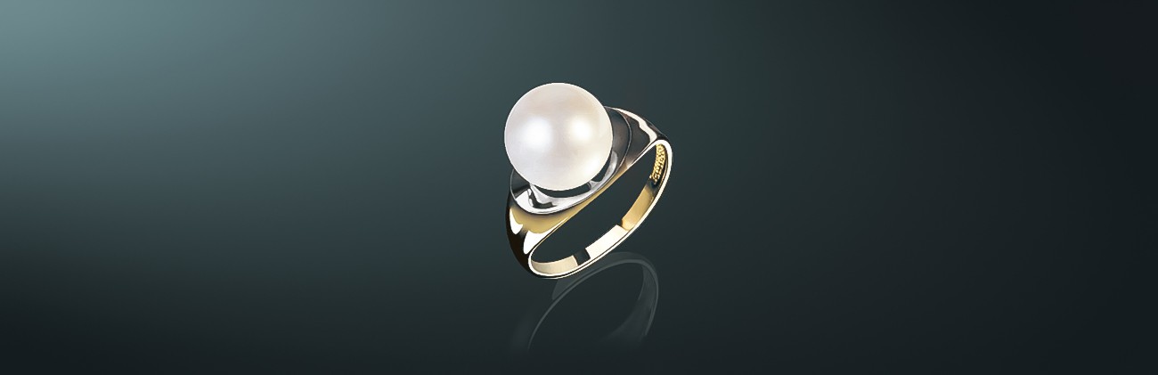 Кольцо с белым пресноводным жемчугом класса ААА (высший): золото 585˚, государственное пробирное клеймо. к-140864